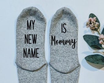 mom coming home outfit, baby shower gift for mom, new mom gift, gift for new mom, funny socks, novelty socks, women's clothing IS MOMMY