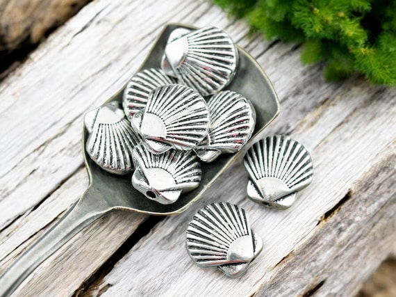 Metal Beads - Seashell Beads - Sea Shell Beads - Shell Beads - Silver Spacers - Spacer Beads - 13mm - 25pcs - (B698)