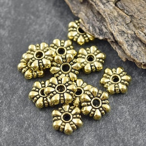 Metal Beads - Spacer Beads - Gold Daisy Spacers - Heishi Beads - Gold Spacer Beads - Metal Spacer - Antique Gold Beads - 25pcs - 10mm (1614)