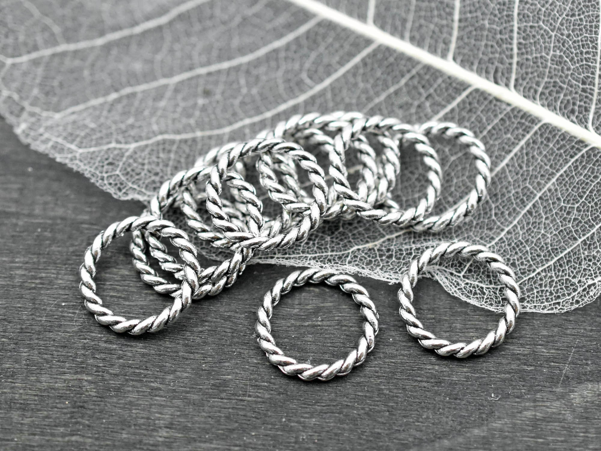 Nunn Design Jump Ring, Twisted Rope Open 17 Gauge, 8mm, 10 Pieces, Antiqued Silver, Adult Unisex