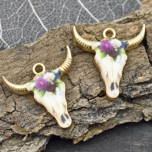 Metal Charms - Bohemian Charms - Cow Charms - Floral Charms - Enamel Charms - Tau Cow - 10pcs - 22x21mm - (5869)