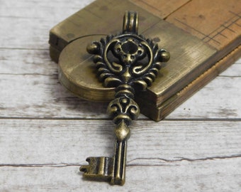 Metal Charms - Skeleton Key - Key Pendant - Key Charm - Boho Pendant - Bronze Pendant - Victorian Key - 46x19mm - (B763)