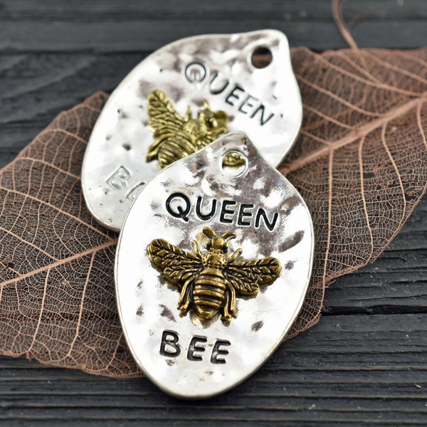 Queen Bee Charm - Silver Charms - Metal Pendant - Dog Tag Pendants - Assemblage Supply - Mixed Metal - Boho Charms - 43x29mm - 3pcs - (A618)