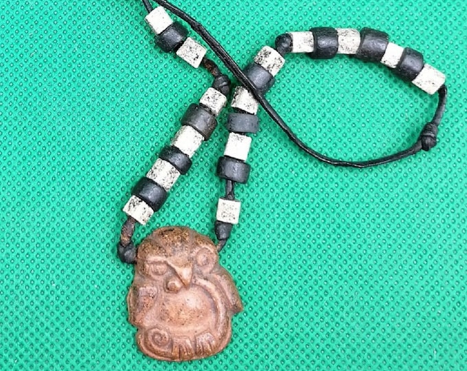 Authentic Mayas Azteques Incas Style Brown Pendent Leather Necklace