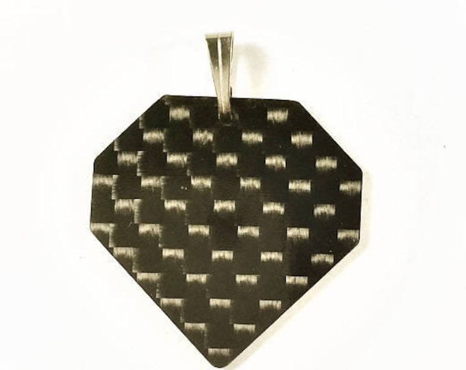 Carbon Fiber Guitar Pick Jewel Pendentif Necklace for Bass Lead Folk Guitar Banjo Mandoline Folk Bouzuki Ukulele + others