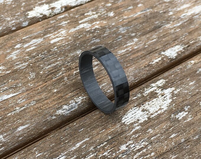 NEW Bykers Style Great Flat Ring for Men and Women on Real Carbon Fiber Jewel Plain Wave and Glossy Finish Sizes Jewels