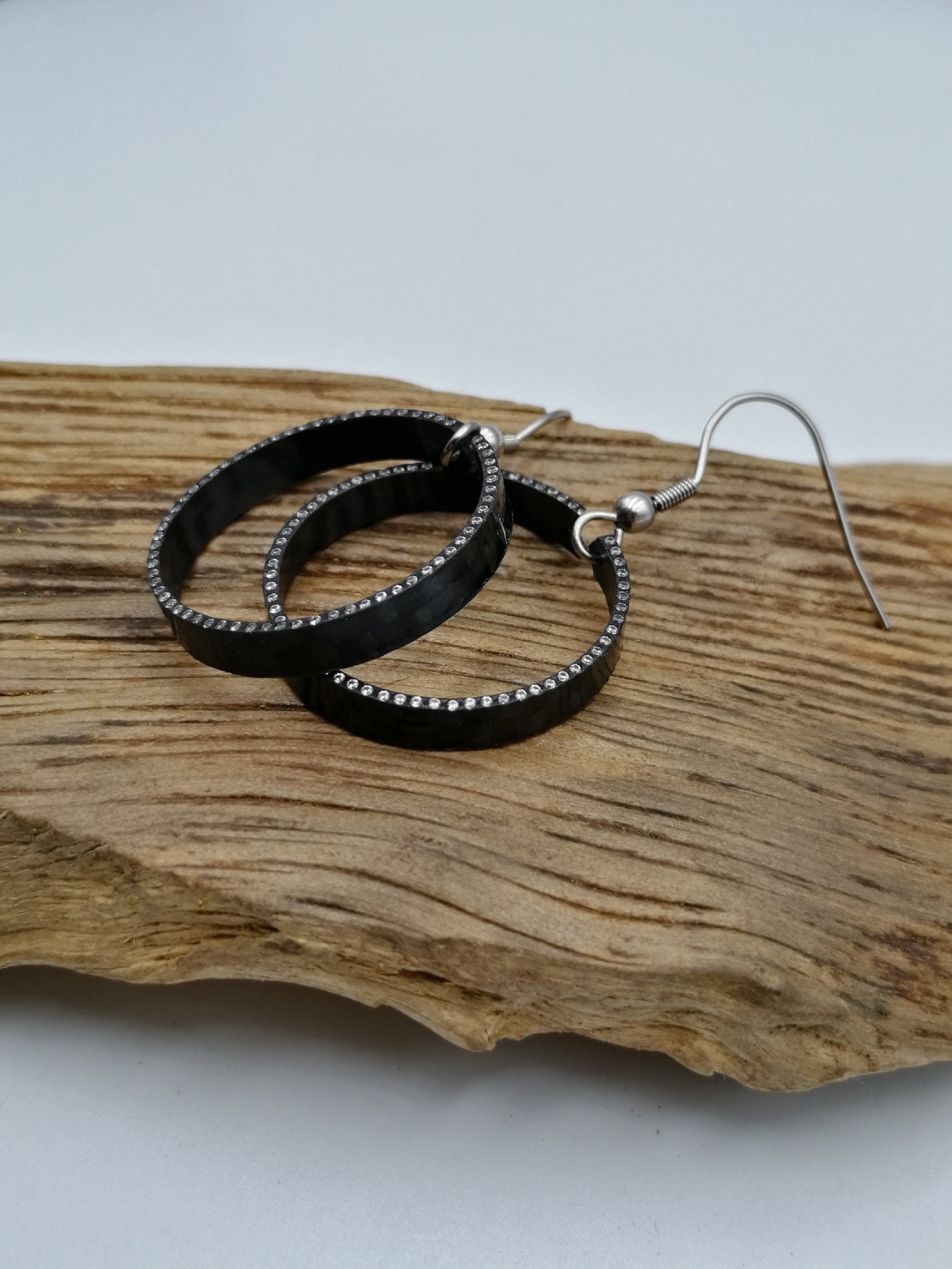 Pure Carbon Fiber Earrings with DiamondsZirconiums Lines Jewels