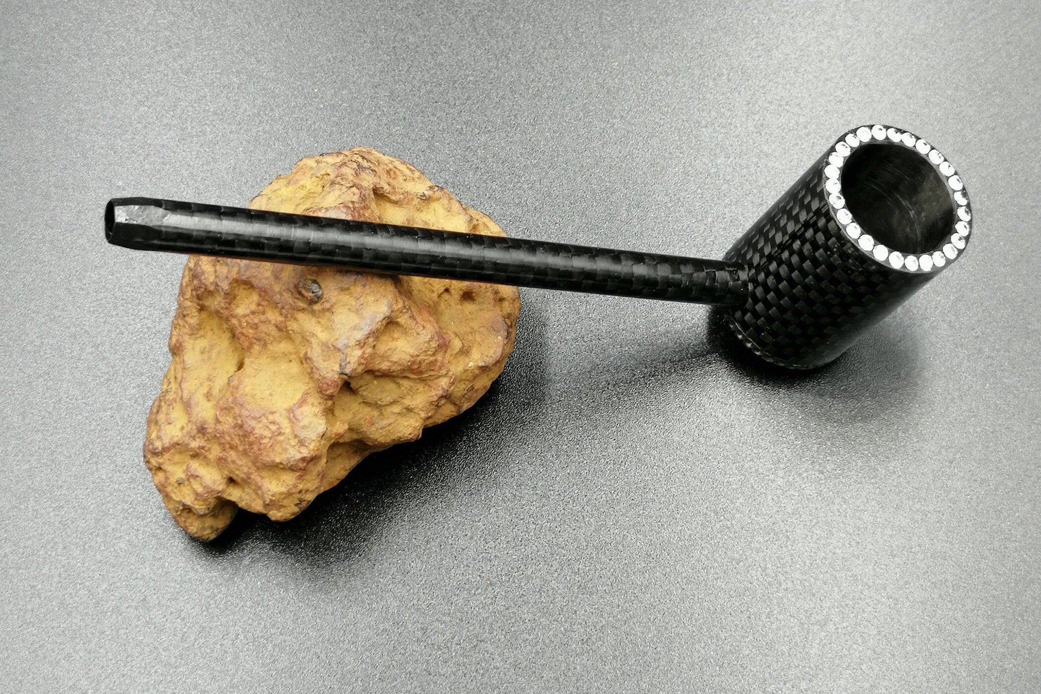 Carbon Fiber Pipe Smoking Pipe Portable Smoking Herb Tobacco Grinder Smoke