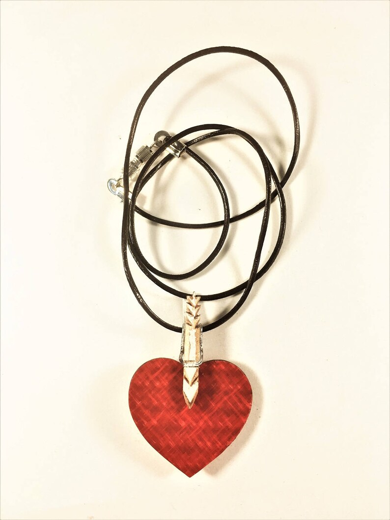 Red Love Heart Carbon Fiber Jewels Pendentif for Women Girl Kid/'s Poker Game Fetish Symbol Coeur