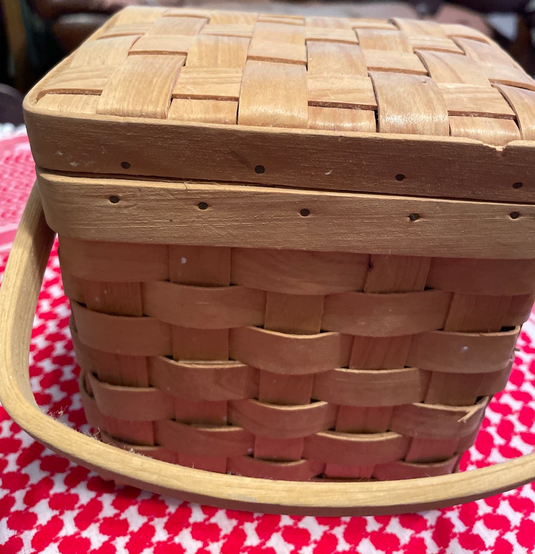 Pretty Square Basket With Lid and Handle Etsy