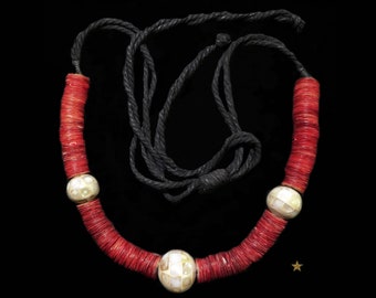 Collier ancien Indien en nacre rouge, blanc