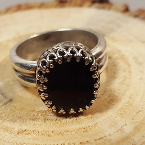 Onix square stone in bezel, and Silver 925 band