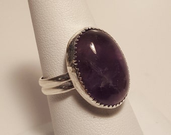 Astounding Amethyst ring in Silver, Solitaire Amethyst Ring, Natural Amethyst Ring, Silver Ring, Gemstone Ring, Purple Stone  Ring.