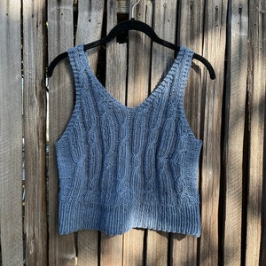 Knitted crop top // Tank top // Knitted top // Knitted cables // Cotton top // Handmade crop top // Hand knitted crop top
