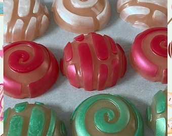 Shell soap. Sweet Bread soap. Mexican Bread soap. Concha bread soap. Sweet bread soap. Food soap. Handmade soap.