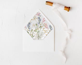 Sobres forrados con flores silvestres y diseño de Charlotte para bodas, sobres florales para invitaciones de boda, sobres de boda con flores prensadas, juego de 10