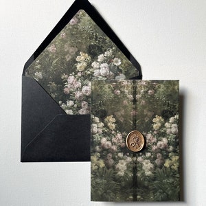 Wilde Rosen | Florale Pergamentverpackungen für 5x7 Einladung und passenden Umschlag, Vintage Floral Pergamentverpackung, bedruckte Pergamentverpackung, Verpackung & Umschlag