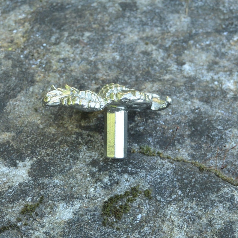 Distel Schubladenknopf, Distelgriff, schottischer Möbelknopf, handgefertigt aus Zinn, von Les Etains de Jumilhac Bild 4