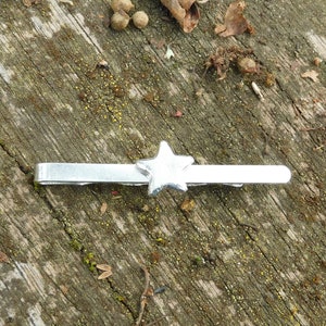 Pince à Cravate Étoile, Accessoires Étoile, Faite Main en Etain par William Sturt des Etains de Jumilhac