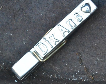Aimant de Réfrigérateur en Étain Fait Main - Cadeau Idéal pour les Noces d'Étain (10e Anniversaire de Mariage)