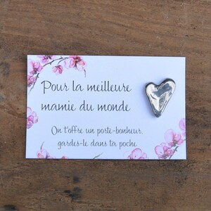 Porte-Bonheur Coeur pour Mamie, Meilleure Mamie du Monde, Fabrication Artisanale Française, en Étain, par Les Étains de Jumilhac