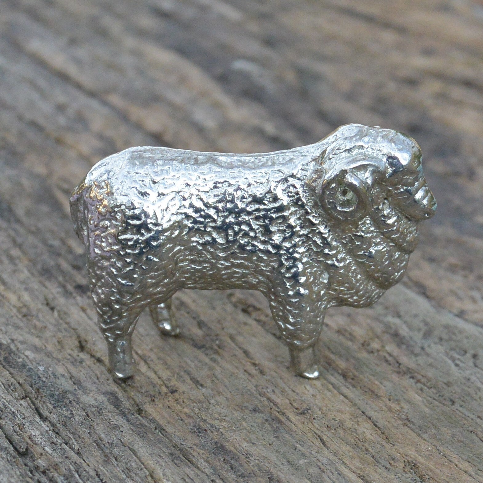 Figurine Mouton, Mouton Miniature, Brébis Figurine Animalière, Faite Main, en Etain, Par William Stu