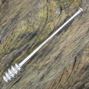 Honey Spoon, Honey Ladle, Handmade, in Etain, door William Sturt, des Etains de Jumilhac
