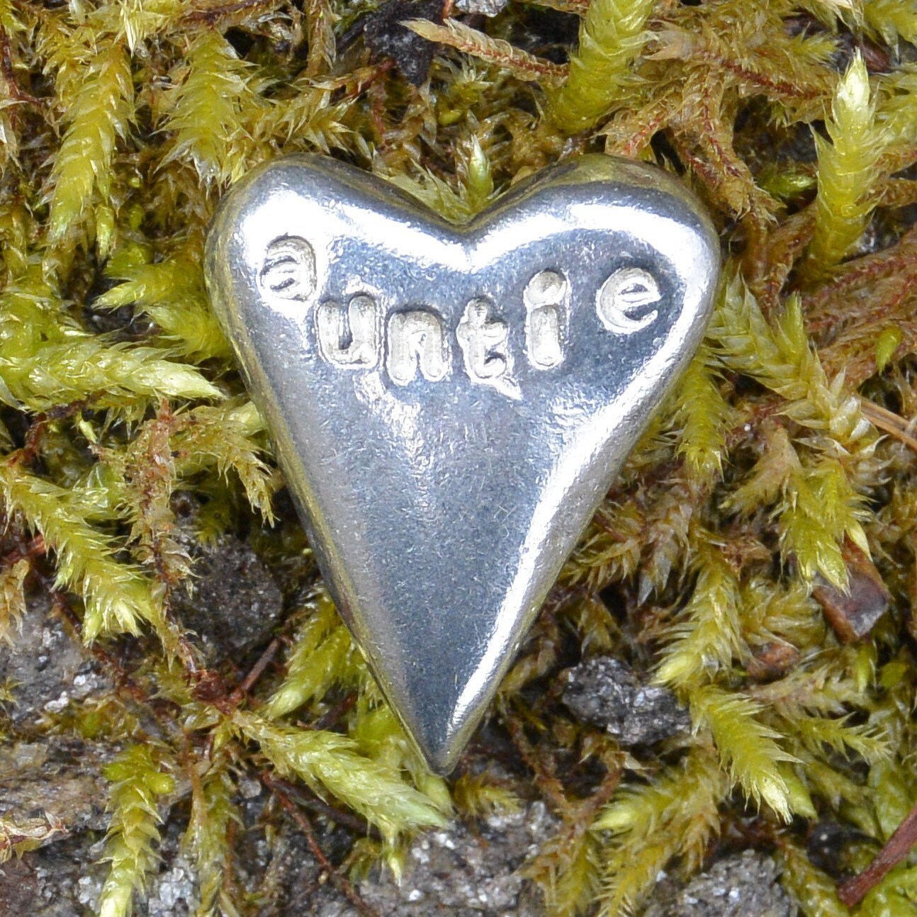 Auntie, Heart Pocket Token, Handmade, in Fine Pewter, By William Sturt, Sent in Pretty Organza Bag