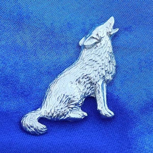 Wolf Brooch, Wolf Lovers Brooch, Handmade Jewellery,  Wolf Spirit Symbol Creations Jewelry in Fine Pewter, by William Sturt