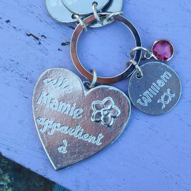Handmade Heart Keyring Cette Mamie Appartient A. Forget Me Not Personnalised French Granny Keyring in Finest Pewter by William Sturt