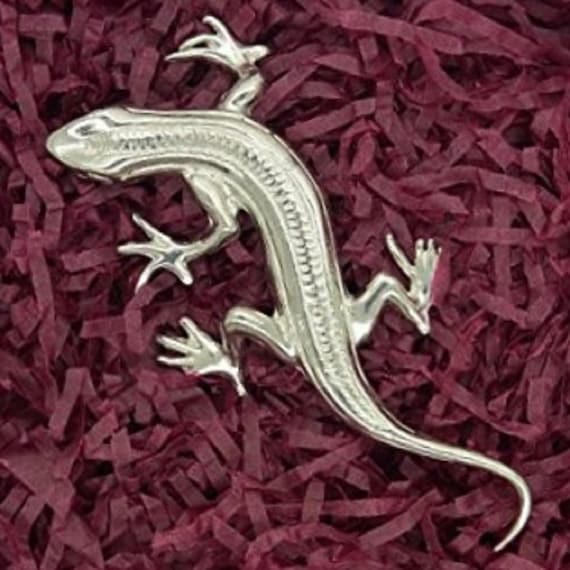 Broche Lézard, Cadeau Lézard, Bijoux Faits à la Main, Bijoux Coulés à la Main Coulé à la Main en Étain Fin par des Étains de Jumilhac