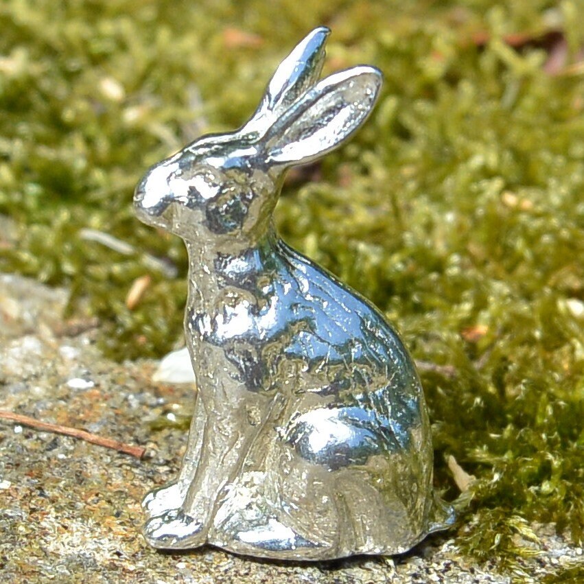 Figurine Lièvre, Lièvre Miniature, Figurine Animalière, Faite Main, en Etain, Par William Sturt, Des