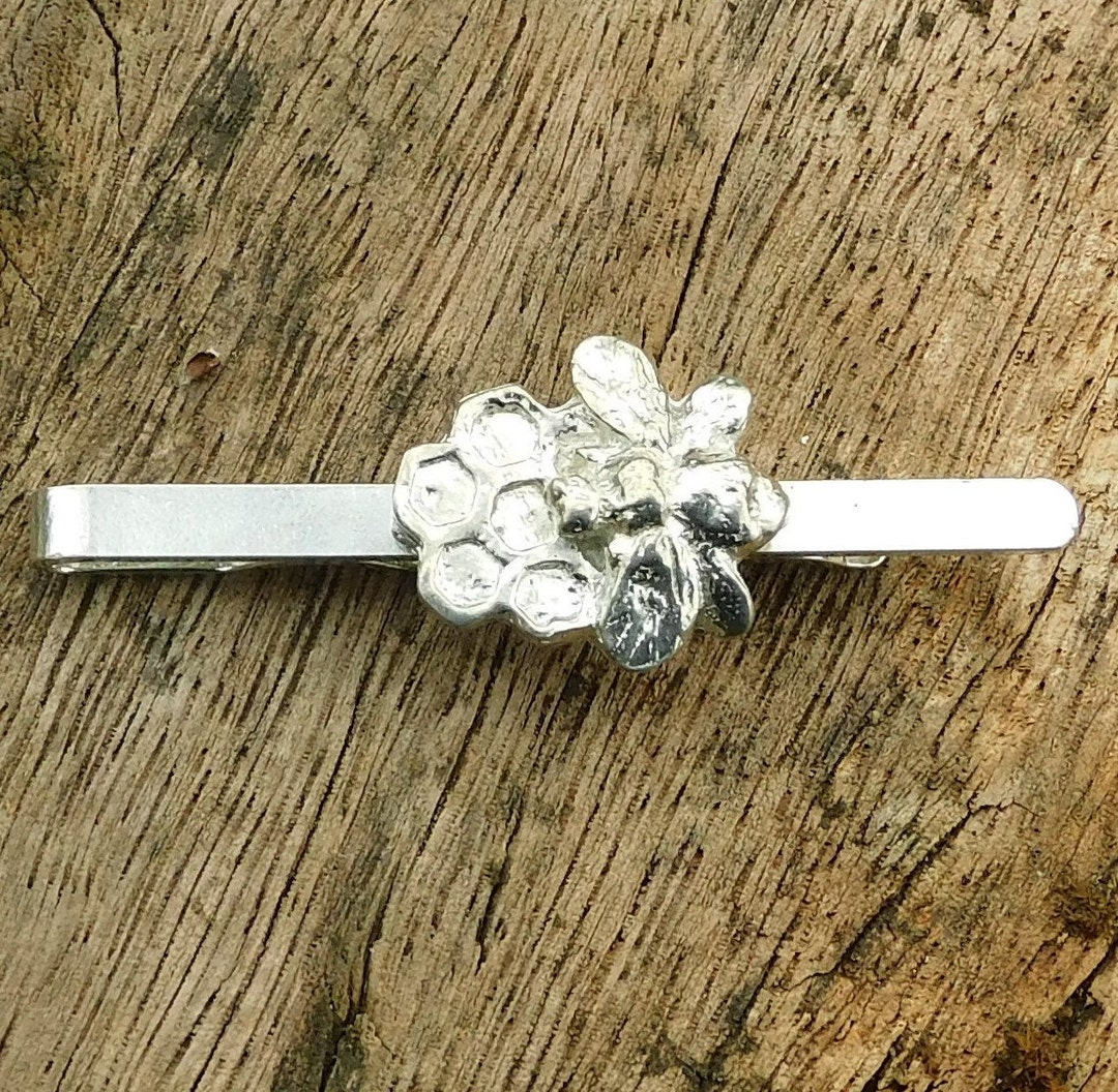 Luxus Yorkshire Rose Krawatten-Clip Aus Zinn - Handgefertigt Von William Sturt