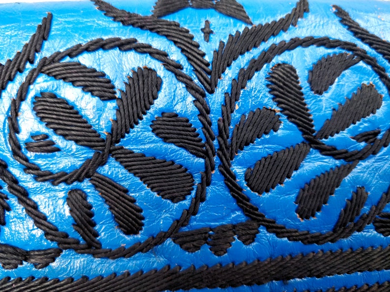 shoulder bag Berber bag in leather embroidered with cactus silk authentic CHOUKARA vintage 60s black-white Christmas gift handmade
