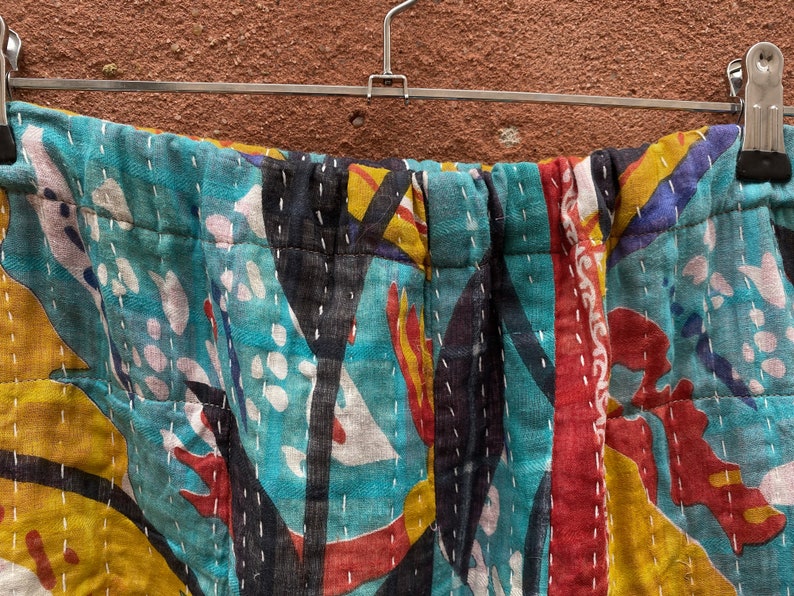 Kantha Patchwork Harembyxor, Boho Bomullsbyxor, Unisex Loungebyxor, Handgjorda Quiltade Bomullsbyxor, Festival Hippiekläder, En Storlek bild 7