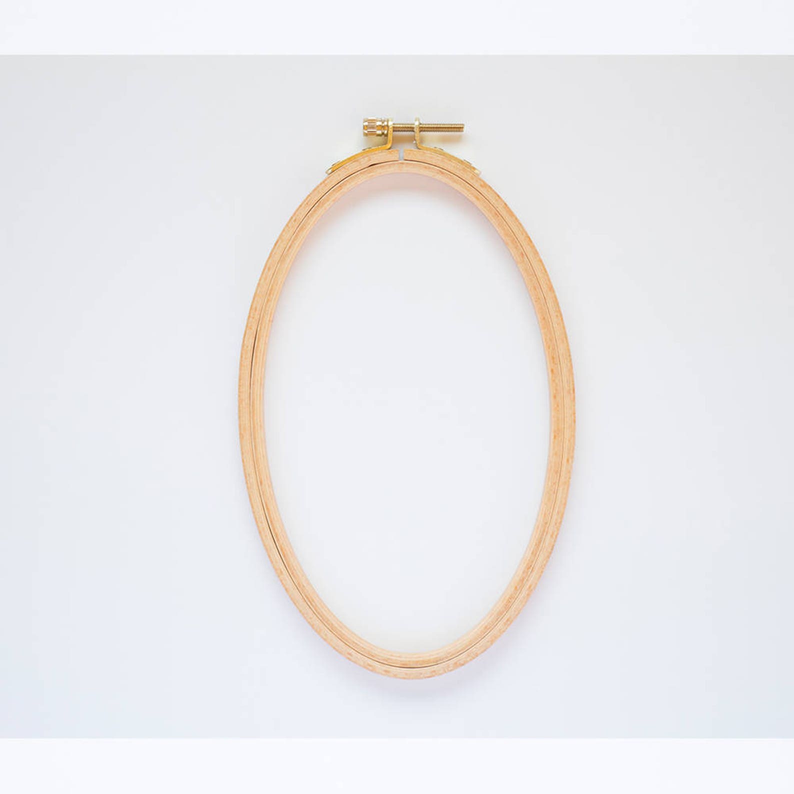 Oval Embroidery Hoop - Large, 13 X 21 Cm (5