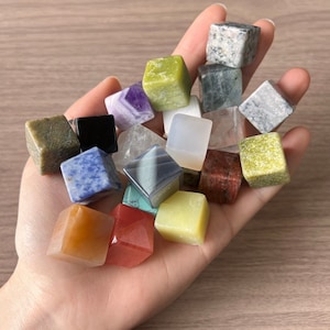 Set kristallen kubussen, vierkant kristal, geassorteerde kristallen snijkubussen, genezend kristal, energiekristal, kristalcadeau, groothandel