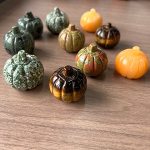 1.5&quot; Crystal Pumpkin Carving Statue, Halloween Crystal, Hand Carved Gemstone Pumpkin Figurine, Home Decoration, Crystal Gift, Wholesale