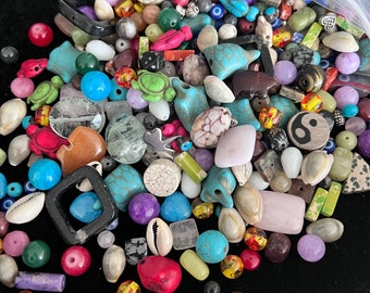 Cuentas variadas mixtas a granel, cuentas y dijes de joyería aleatoria, lote de cuentas de piedras preciosas, suministros de cuentas de bricolaje, bolsa de agarre sorpresa