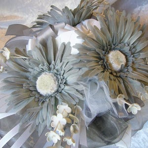 Bridal bouquet Gerberas gray and white image 2