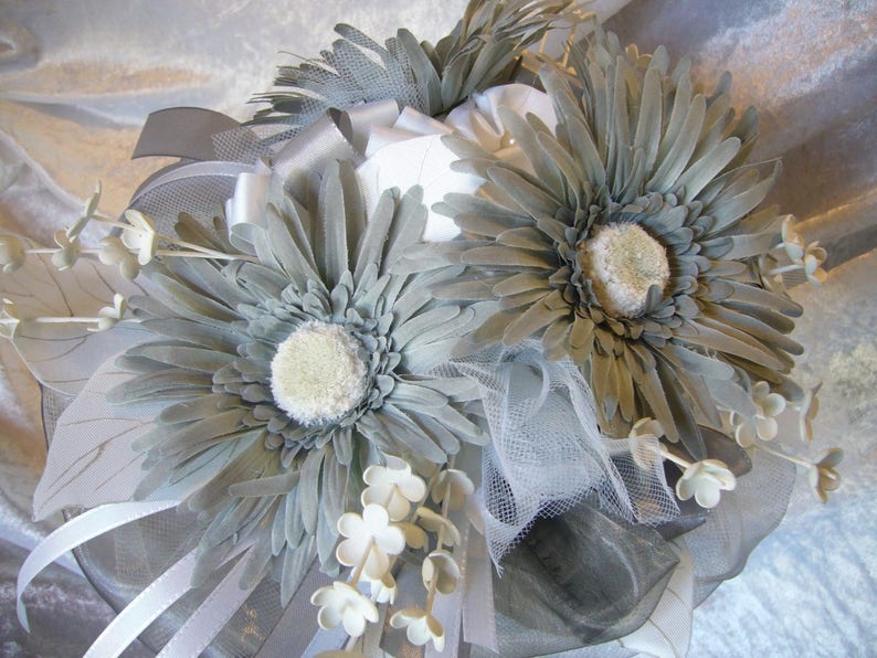 Bridal bouquet Gerberas gray and white image 2