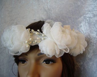 Off-white bridal flower crown