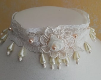 collier ras de cou dentelle de mariée