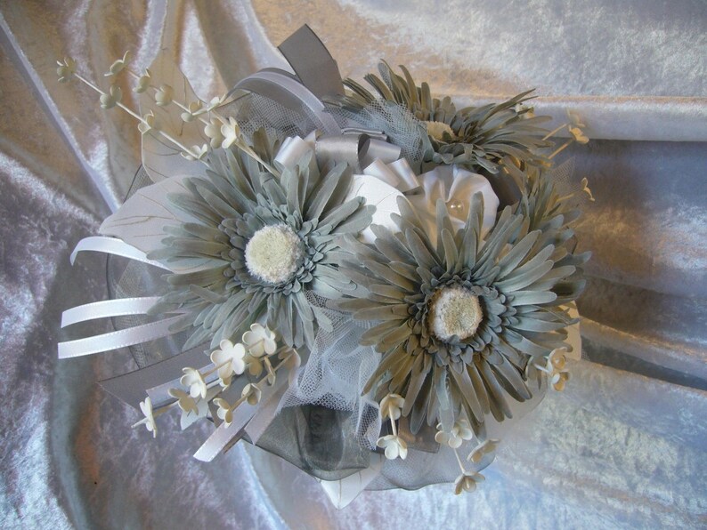 Bridal bouquet Gerberas gray and white image 5