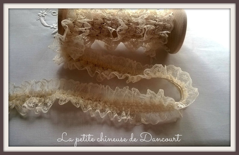 Dentelle Hortense écrue ou blanc Ecru