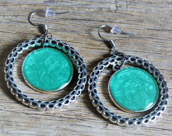 Green earrings Green silver hoop earrings Emerald green round earrings