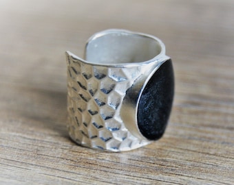 Large hammered ring Black ring Black silver ring Adjustable ring Open ring Black topped ring ring