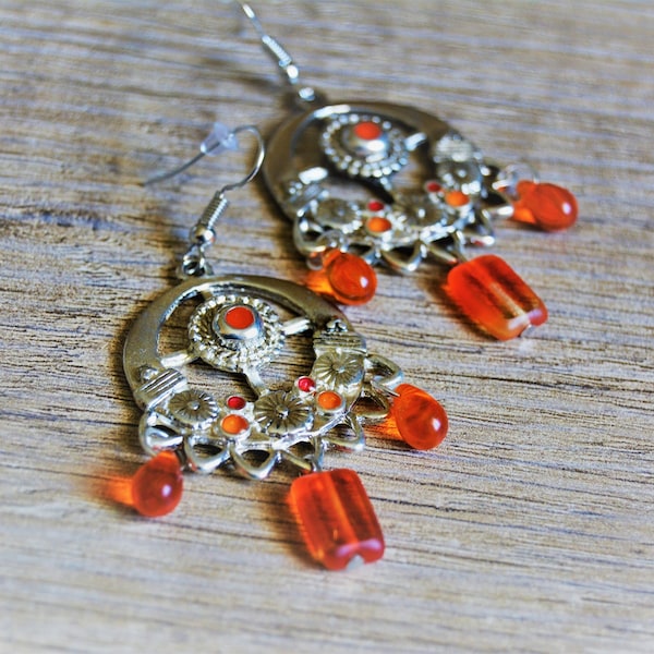 Boucles d'oreilles tibétaines orange perles de verres gouttes bohème