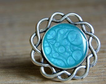 Adjustable round silver ring flower shape in turquoise blue cabochon Ring