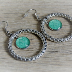 Pendientes verdes Pendientes de aro de plata verde Pendientes de aro redondos verde esmeralda